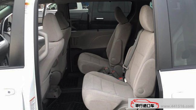 2017款丰田塞纳3.5L两驱版/四驱版 天津港现车44.8万起