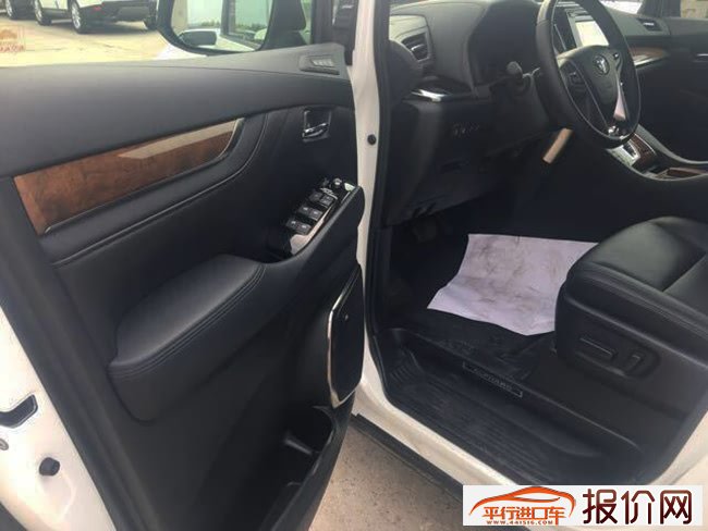 2018款丰田埃尔法3.5L保姆车 豪华商务车极致热卖