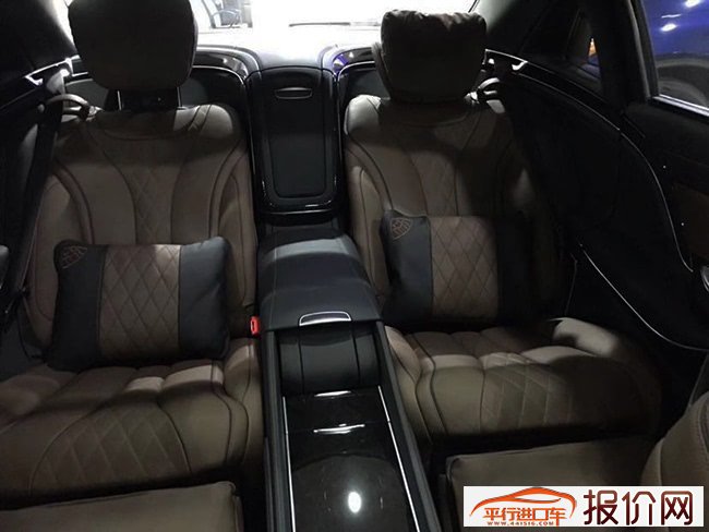2018款奔驰迈S560美规版 4座小桌板驾辅现车249万