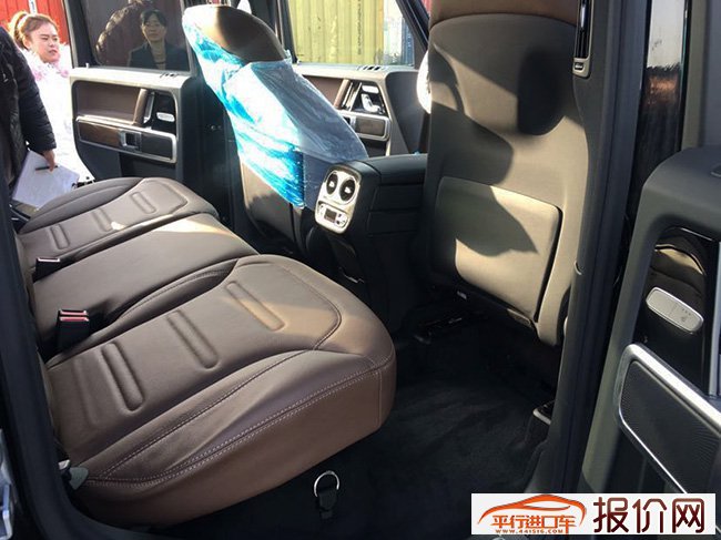 2019款奔驰G500欧规版 18轮天窗宽屏外观包现车196万