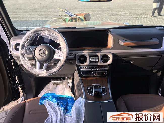 2019款奔驰G500欧规版 18轮天窗宽屏外观包现车196万