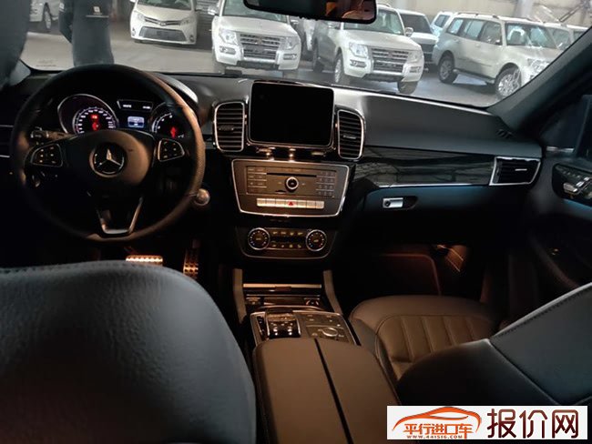 2019款奔驰GLE400加规版 豪华包运动包灯光包现车77万