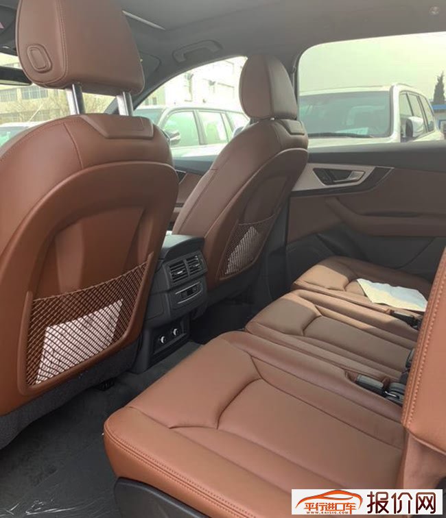 2019款奥迪Q7加拿大版7座SUV 手写板全景天窗现车59万