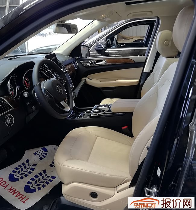2019款奔驰GLS450美规版 全景天窗外观包哈曼现车88万