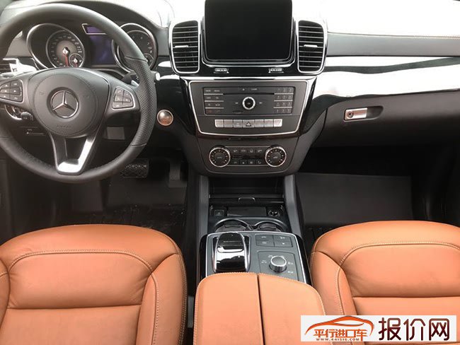 2019款奔驰GLS450AMG加规版 豪华SUV现车优惠购