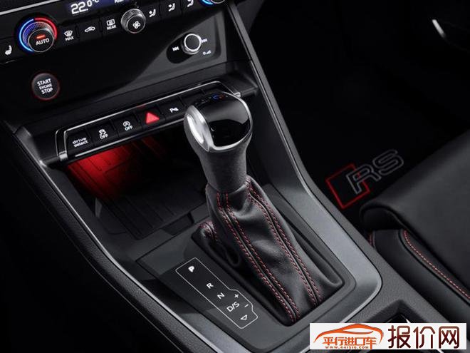 新一代奥迪RS Q3官图发布 百公里加速4.5s