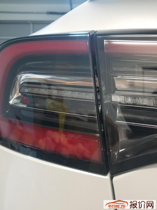 特斯拉Model 3性能版新车被曝存多处质量问题