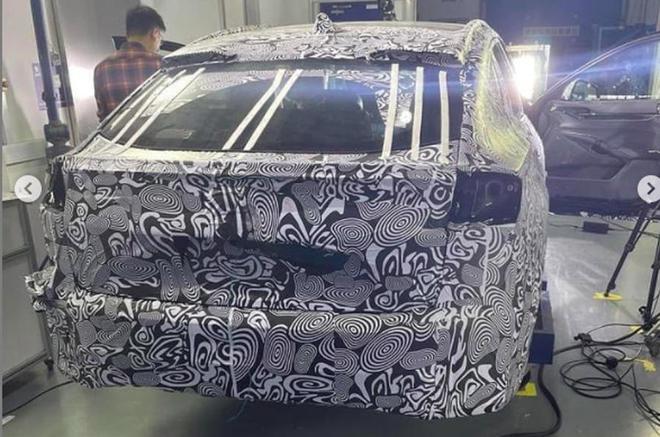 第5代福特蒙迪欧预生产版谍照曝光 采用跨界风格变身SUV