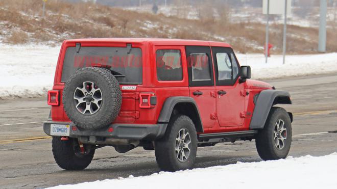 Jeep牧马人半门版测试车曝光 或于2021年上市