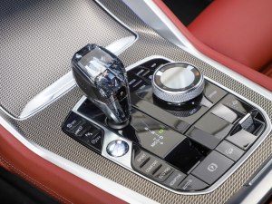 宝马X6售价76.69万元起 欢迎试乘试驾