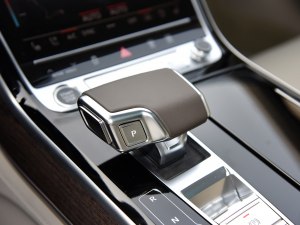 奥迪A8热销中 购车优惠高达39.44万元