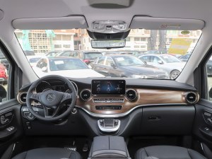 奔驰V级平价销售47.8万起 欢迎垂询