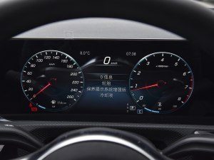 奔驰A级全系热销中 限时优惠达8.74万