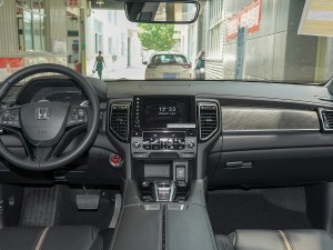 本田UR-V促销优惠1.5万 欢迎试乘试驾