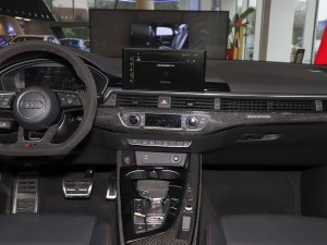奥迪RS 4目前价格稳定 售价82.88万元起
