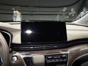 荣威iMAX8 EV价格稳定 售价25.98万元起