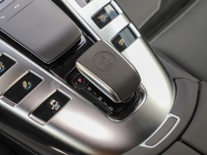 购AMG GT优惠高达18万 欢迎到店品鉴