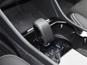 沃尔沃XC40新能源售价27.99万起 可试驾