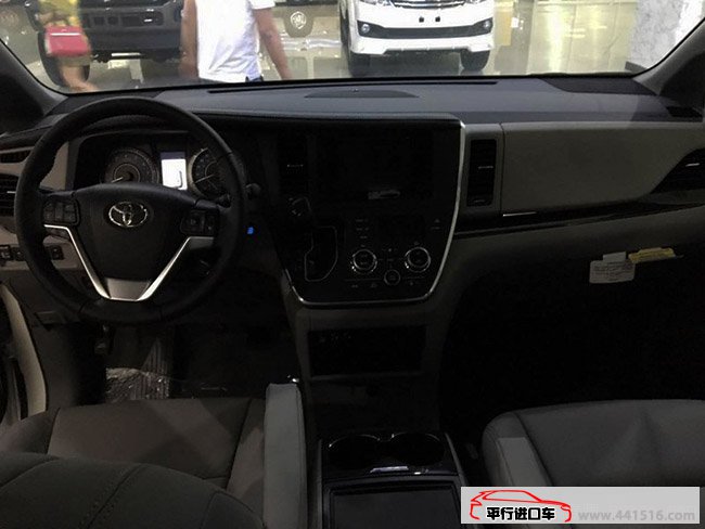 2016款丰田塞纳3.5L商务车 平行进口现车让利酬宾