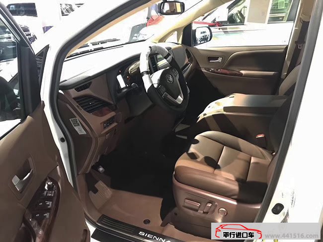 2017款丰田塞纳3.5L四驱版MPV 豪华升级版现车59万乐享