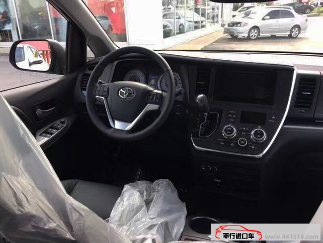 2017款丰田塞纳3.5L两驱版 SE运动版现车优惠酬宾
