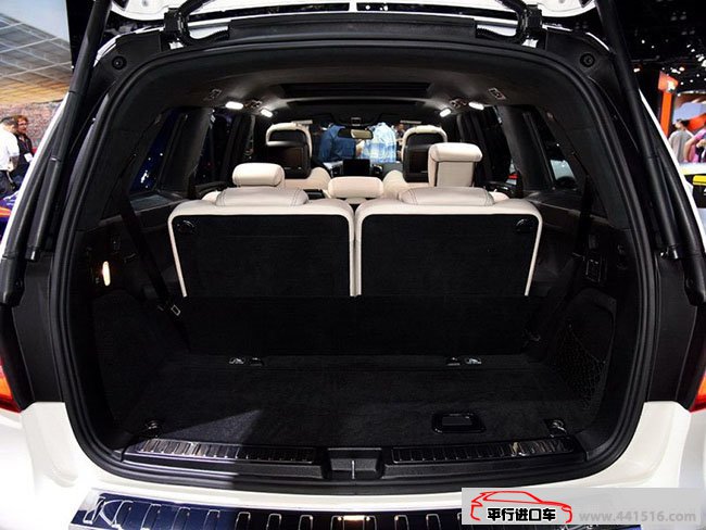 2017款奔驰GLS63AMG加规版 5.5T V8现车保税区特惠
